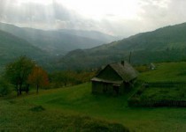 пастушья избушка в горах