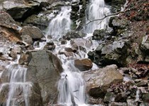 маленький карпатский водопадик