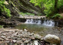 водопад на одной из карпатских речек