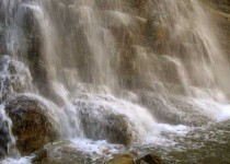 в походе можно увидеть водопад Бухтивец