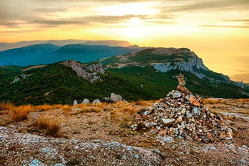 в какое время года лучше всего идти в походы по Крыму в какое время года лучше всего ходить в походы по Крыму