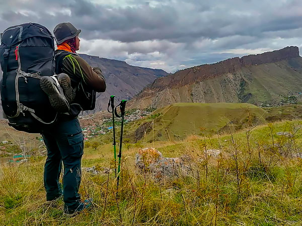 на фоне поселка Гонода на фоне поселка Гонода