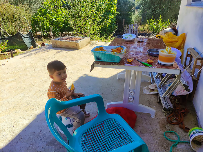 маленькие дети